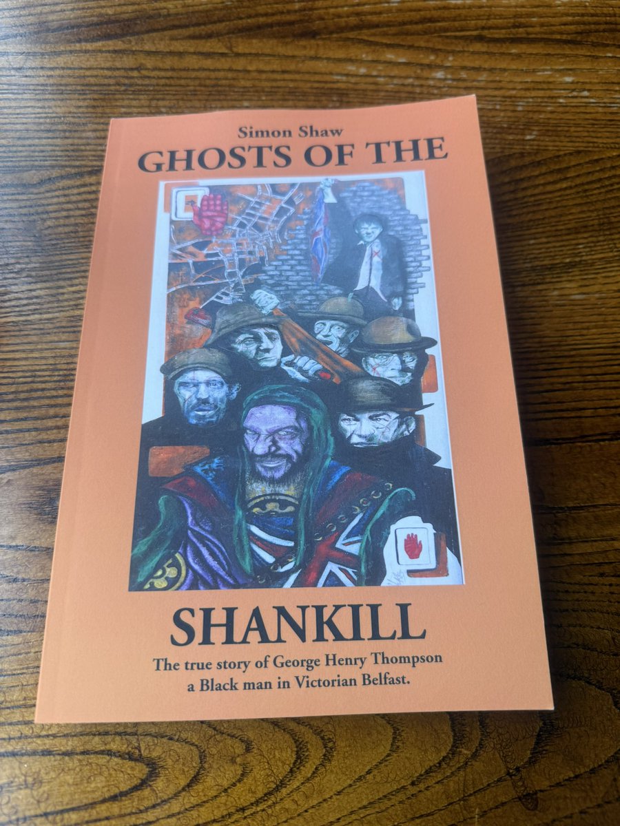 TheBookishHermit tweet media