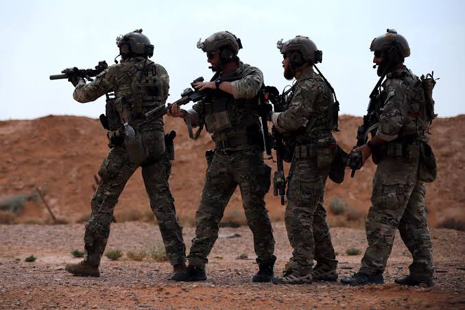 WhaleInsider's tweet photo. JUST IN: 🇺🇸🇮🇱 U.S. and Israel discuss sending special operations forces into Iran to secure its stockpile of highly enriched uranium. https://t.co/kwehXUVBkg