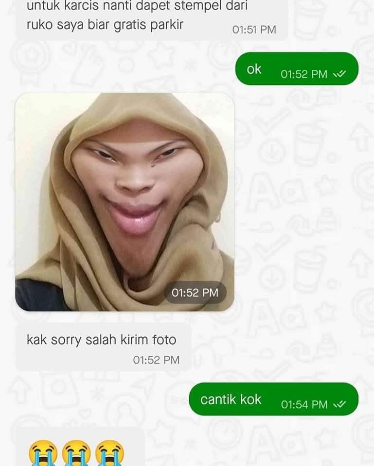 KucengTerbanggg's tweet photo. Haha https://t.co/xrNTU3baJy