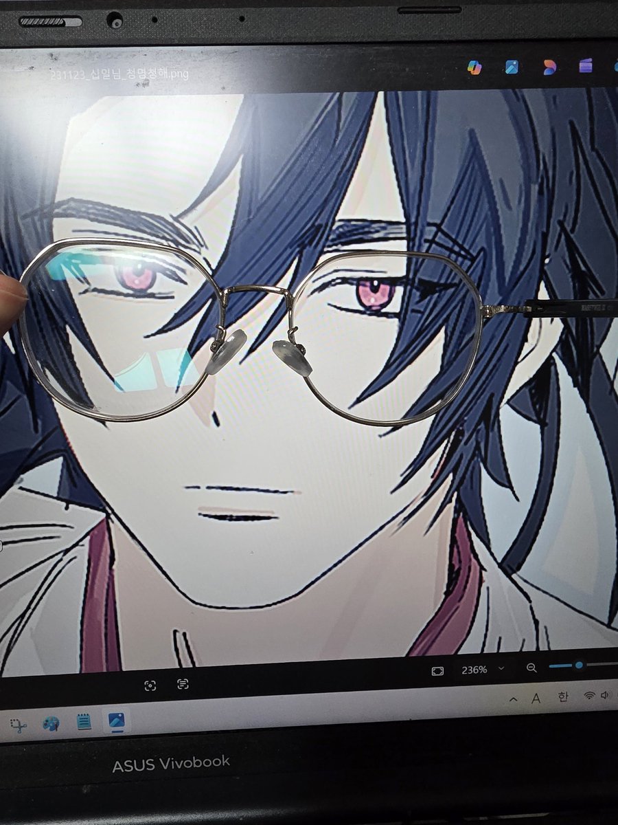 청해靑海 tweet media