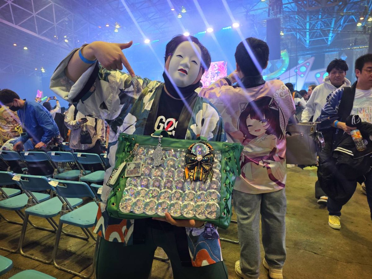 Chekii_tomo's tweet photo. 今回は 全STAGEに参加しました！
皆お疲れ様でした！！！
#hololivefesEXPO26_DAY1
#hololivefesEXPO26_DAY2
#hololivefesEXPO26_DAY3 https://t.co/un4KARs08p