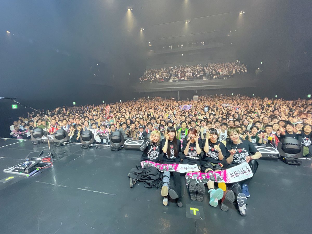 girlsbandcry's tweet photo. ＼おつトゲ～‼️／

#トゲナシトゲアリ
Zepp Tour 2026“#拍動の未来 ”
📍Zepp Osaka Bayside

ご来場いただいたみなさま、ありがとうございました！
このあとのツアーもトゲナシトゲアリを応援よろしくお願いします✨

たこ焼き‼お好み焼き‼ ５５１‼ 岩崎‼

#ガルクラ #トゲトゲワンマン https://t.co/KZFJKcC488