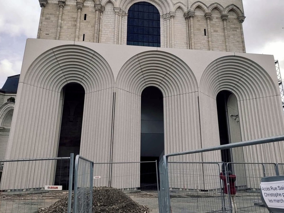 Arqcrític tweet media