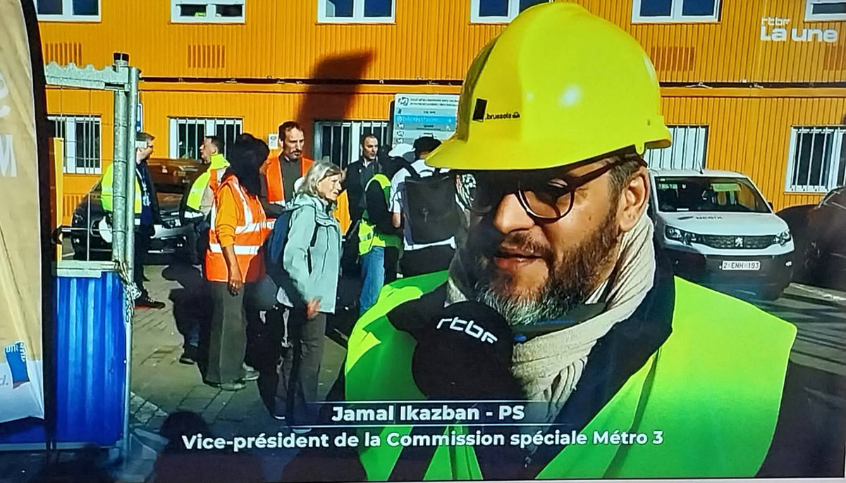 StopMetro3 tweet media