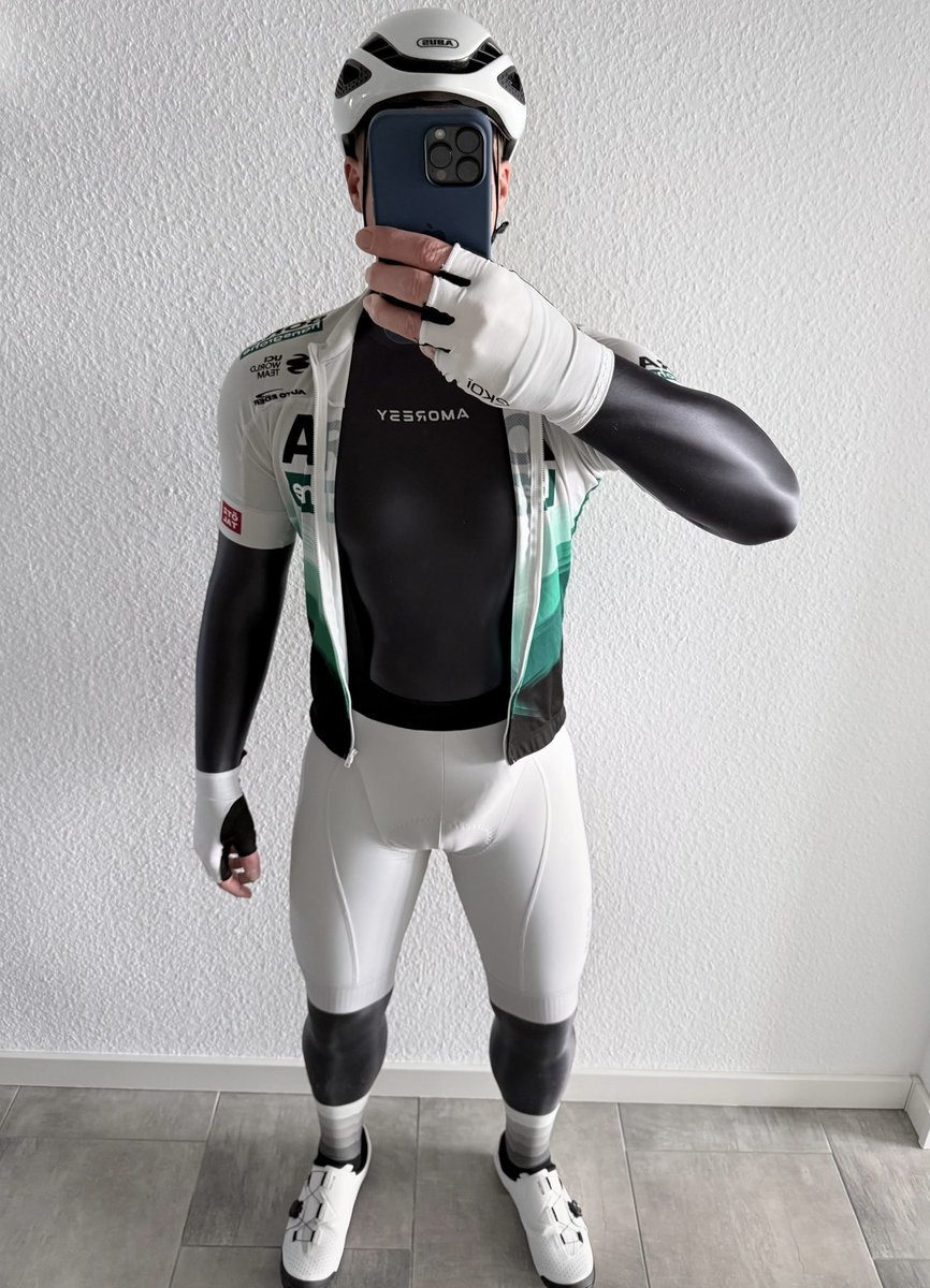 lycraking tweet media