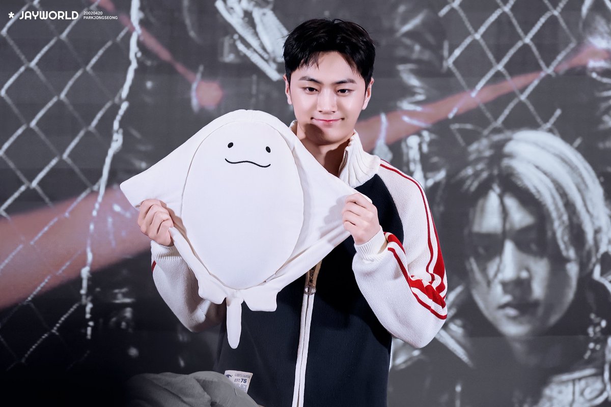 JayWorld tweet media