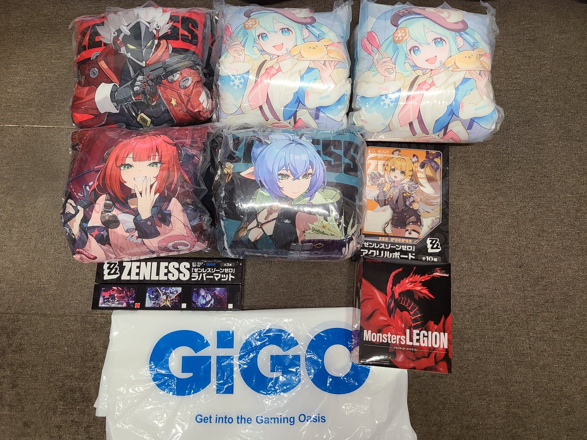 ryougodesign's tweet photo. GIGOのUFOキャッチャーでゼンゼロ景品大量乱獲！！ https://t.co/JkP7bAr3p3