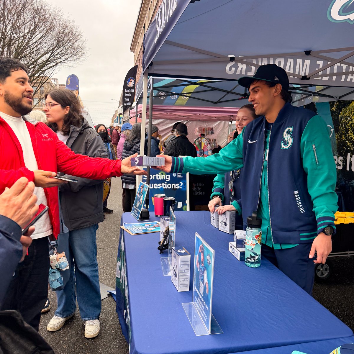 Mariners SEA Change tweet media