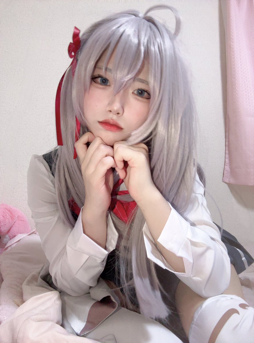 cos
ロ.シデレアー.リャ📕