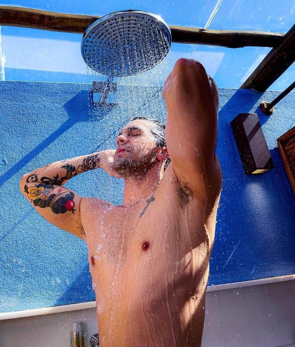 luansnovidade's tweet photo. Em 5 dias o gostoso do Luan Santana terá 35 anos. https://t.co/D4dnUSciLV