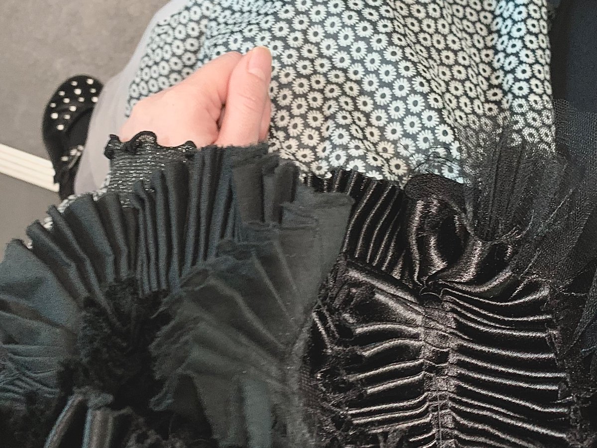 🖤