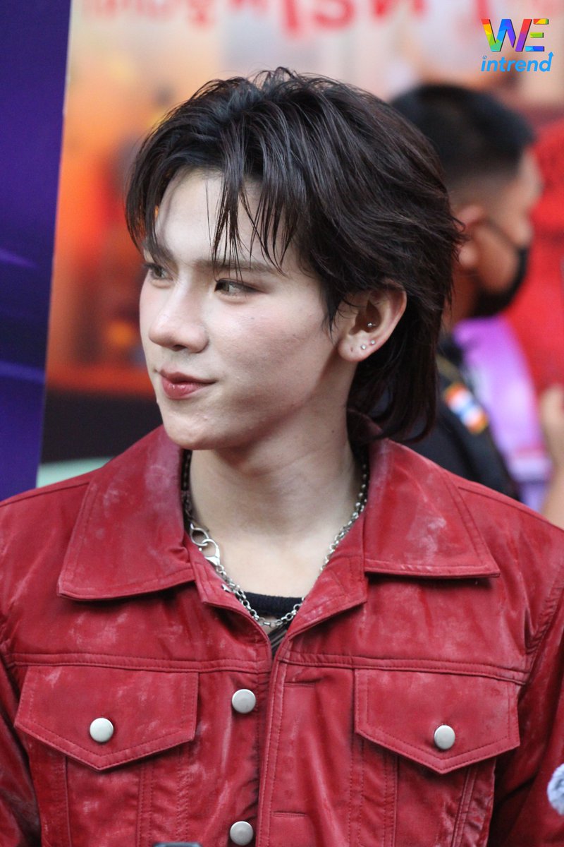 weintrend_tv's tweet photo. "ปลั๊กกี้ PERSES" สัมภาษณ์สื่อ ในงาน "RINBEE X PERSES IT’S RINBEE TIME! จังหวะนี้รินบี้เลย!"
#PLUGGY_PERSES
#PERSES #PERSES_TH
#RinbeexPERSES
#ItsRinbeeTime
#Rinbee
#จังหวะนี้รินบี้เลย https://t.co/R8KIlXVqFE