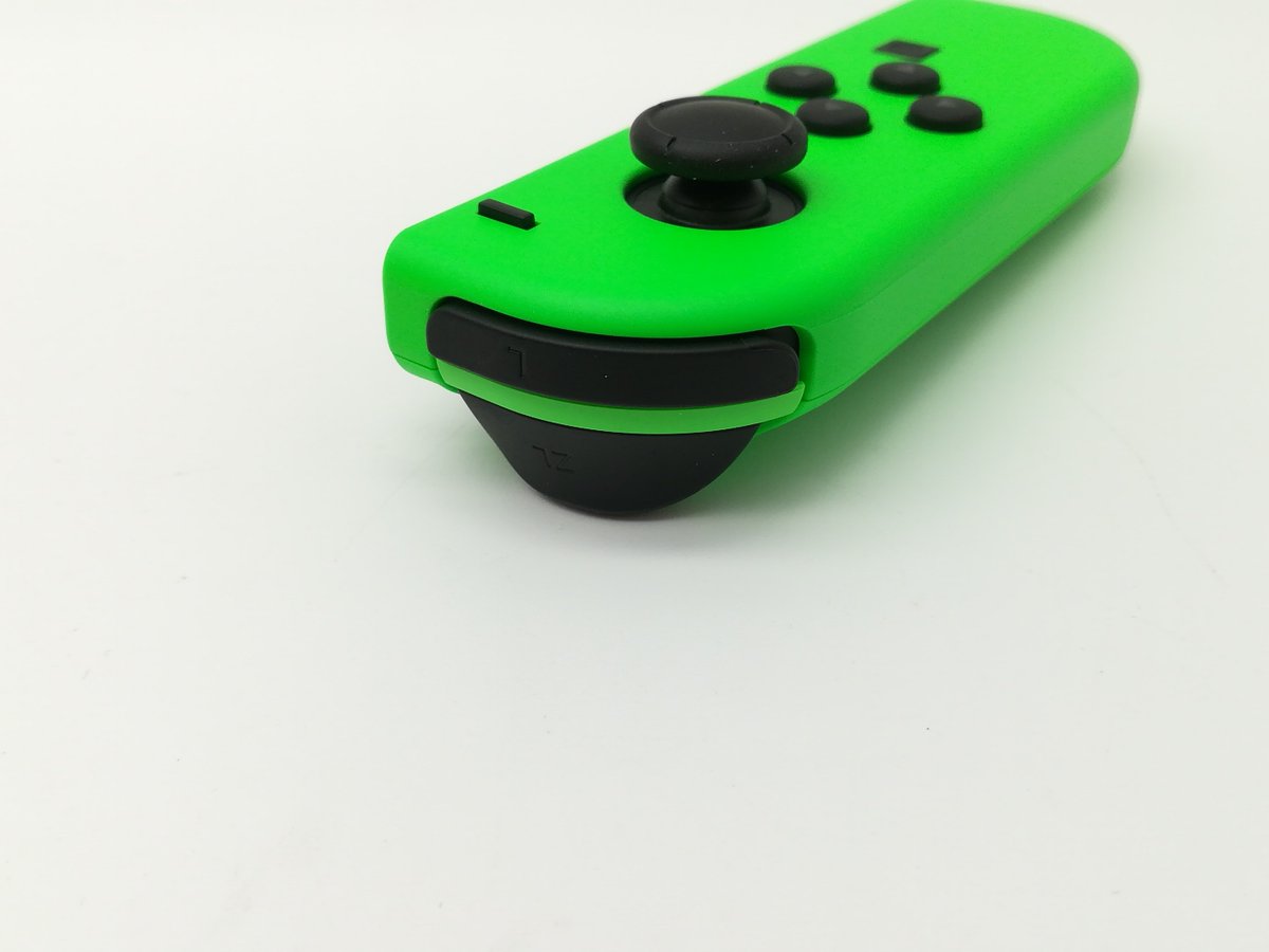 janpara_jsb's tweet photo. とってもきれいな色のJoyCon入荷しました。（・∀・）
状態もすこぶるGOODです！！

在庫の在り処は新橋店！！ https://t.co/8xrZTnHhK7