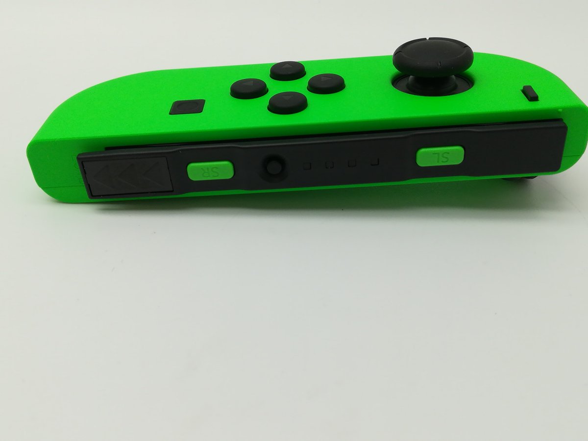 janpara_jsb's tweet photo. とってもきれいな色のJoyCon入荷しました。（・∀・）
状態もすこぶるGOODです！！

在庫の在り処は新橋店！！ https://t.co/8xrZTnHhK7