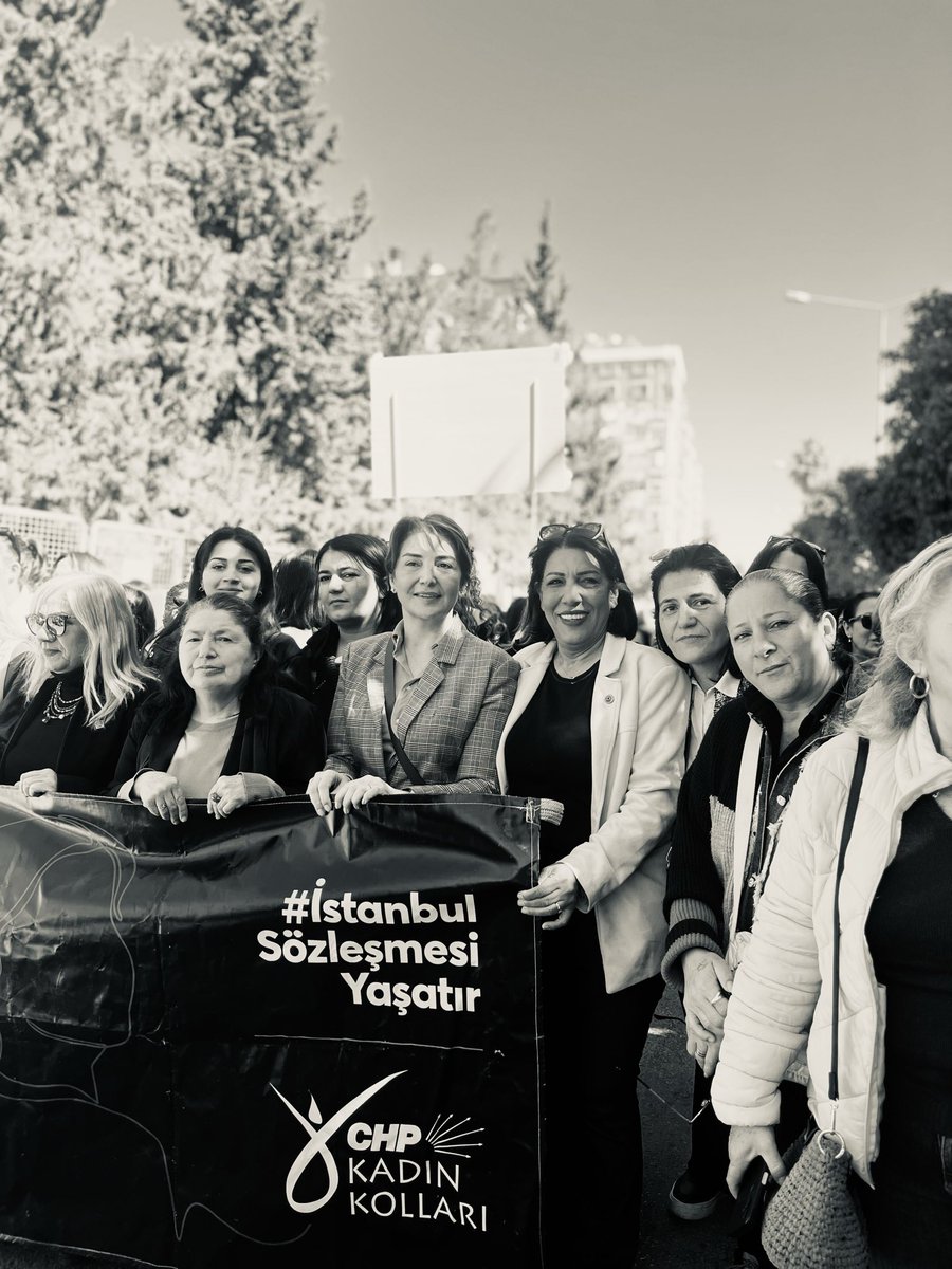bilgehatalmis's tweet photo. Özgür ve insanca bir yaşam için ! #8mart https://t.co/Evyd8niyt5