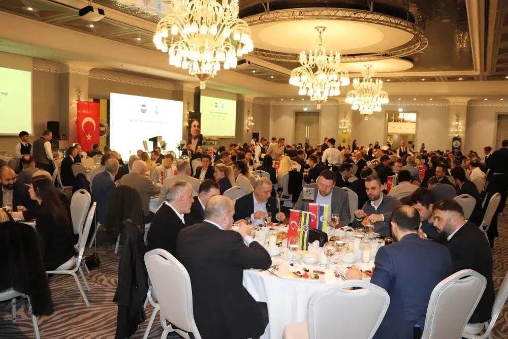 Denizci Fenerbahçeliler Derneği tweet media