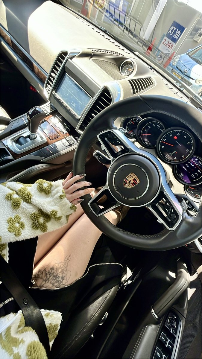 kasio_r6's tweet photo. ポルシェ カイエン 🖤 #納車 #Porsche https://t.co/cz8r4FmMtW