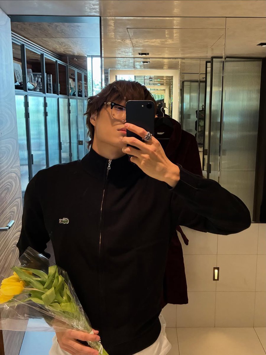 kaipics's tweet photo. KAI instagram https://t.co/p9YskPgB1I