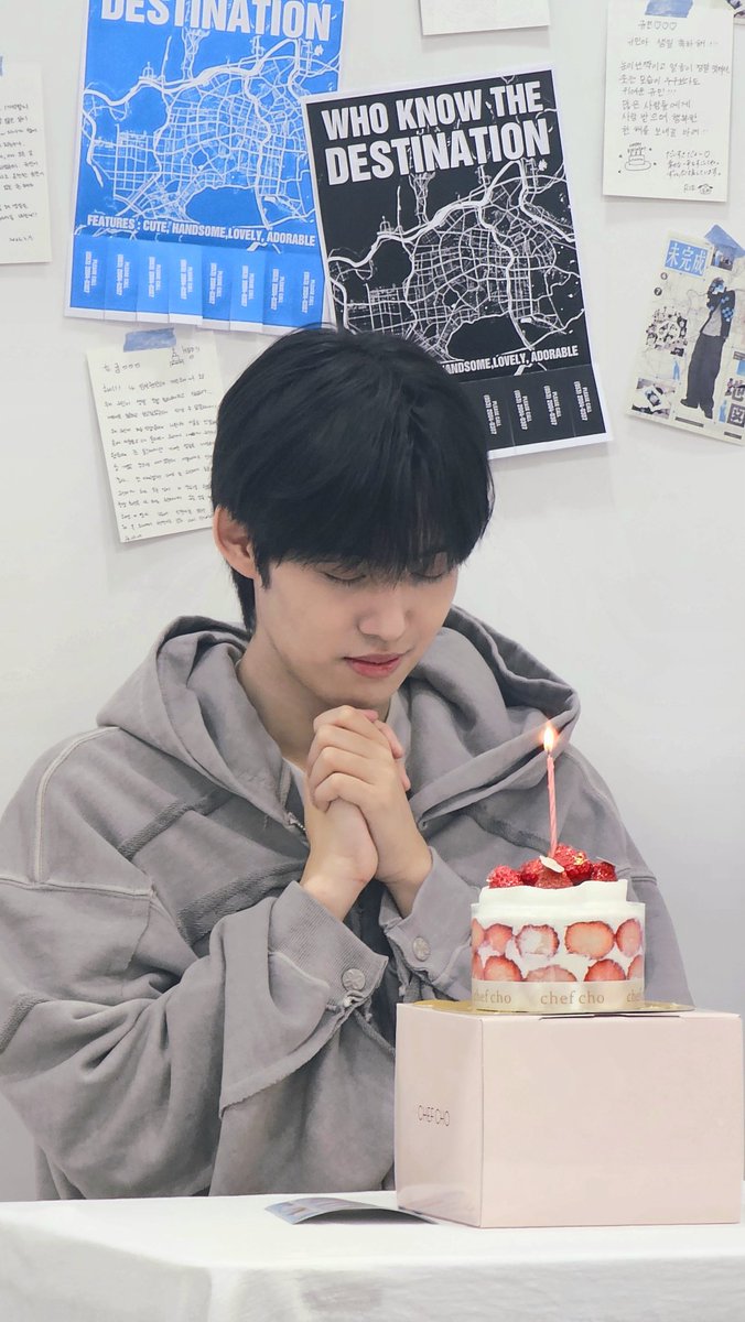 kooMuiwwi's tweet photo. 우리 규민이 생일 축하해 🎉
원하는거 모두 다 이루어지길
오래오래 보자 💗
#도하 #DOHA #나규민
#미완성의지도 https://t.co/cW5eI8ikMg