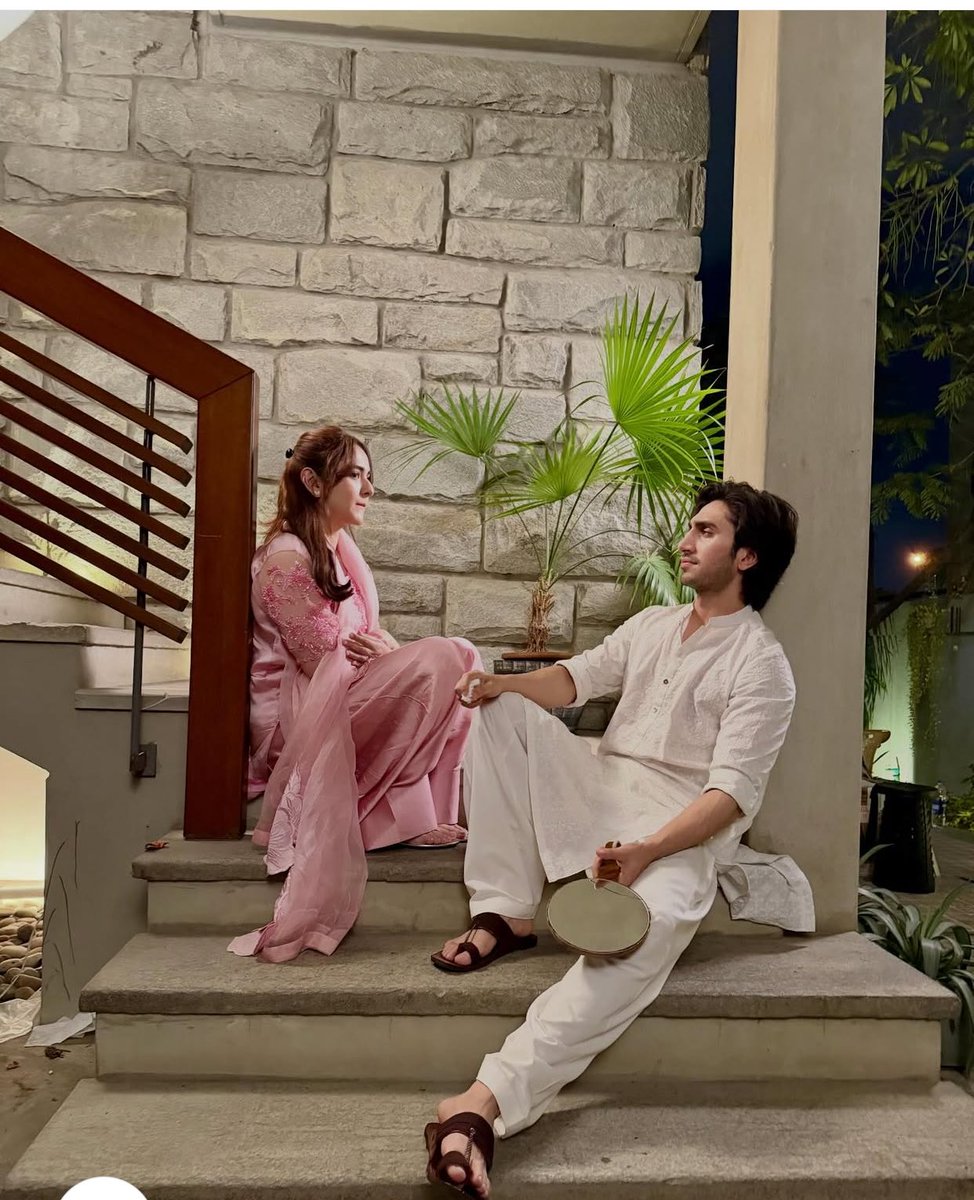 itsmaryamn's tweet photo. Im just loving this pair soo much 💕💕
Yumna and hamza literally look so good together 💕rooting for them and i dontt mind them in another drama
#YumnaZaidi #HamzaSohail #DekhZaraPyarSe #DZPS https://t.co/PYZyjmG8Ms