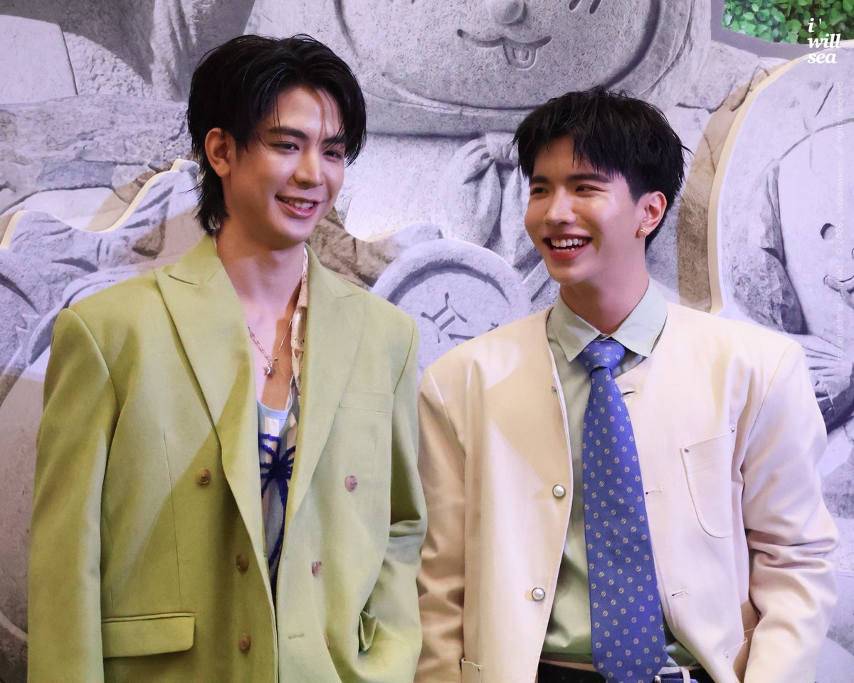 iseaisawiseen's tweet photo. พี่ชาวี พี่จะใส่สูทมาทำไมมม
#THEMALLSUMMER2026xSEAKEEN
꒰ #sea_ta_lay #keenkeno #seakeen ꒱ https://t.co/SV5BXwqFaM