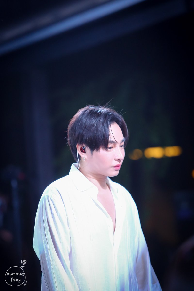 พี่เป๊กเรืองแสง ✨✨✨✨✨

ตัวจริงเฮียคือเป็นแก้วเป็นแสงมาก 
คิดถึงจังเลยยยยยย กลับมาเปล่งแสงกระเทกตานุชเร็วๆนะ 😳

#จะบ่นคิดถึงทุกวันจนกว่าพี่เป๊กจะกลับมา
#เป๊กผลิตโชค <a href="/peckpalit/">Peck Palit</a>  #PeckPalitchoke