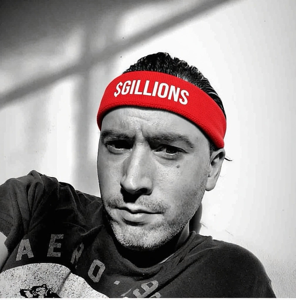 GAV_OG's tweet photo. If you want to achieve DFV as the lore indicates you need to rotate NOW LFG $GILLIONS 

$GILLIONS to MILLIONS is @TheRoaringKitty LORE DFV

@BarkingPuppy8 $BP $LOLO $ROAR $GME #LFG https://t.co/WTnIvV3sUk