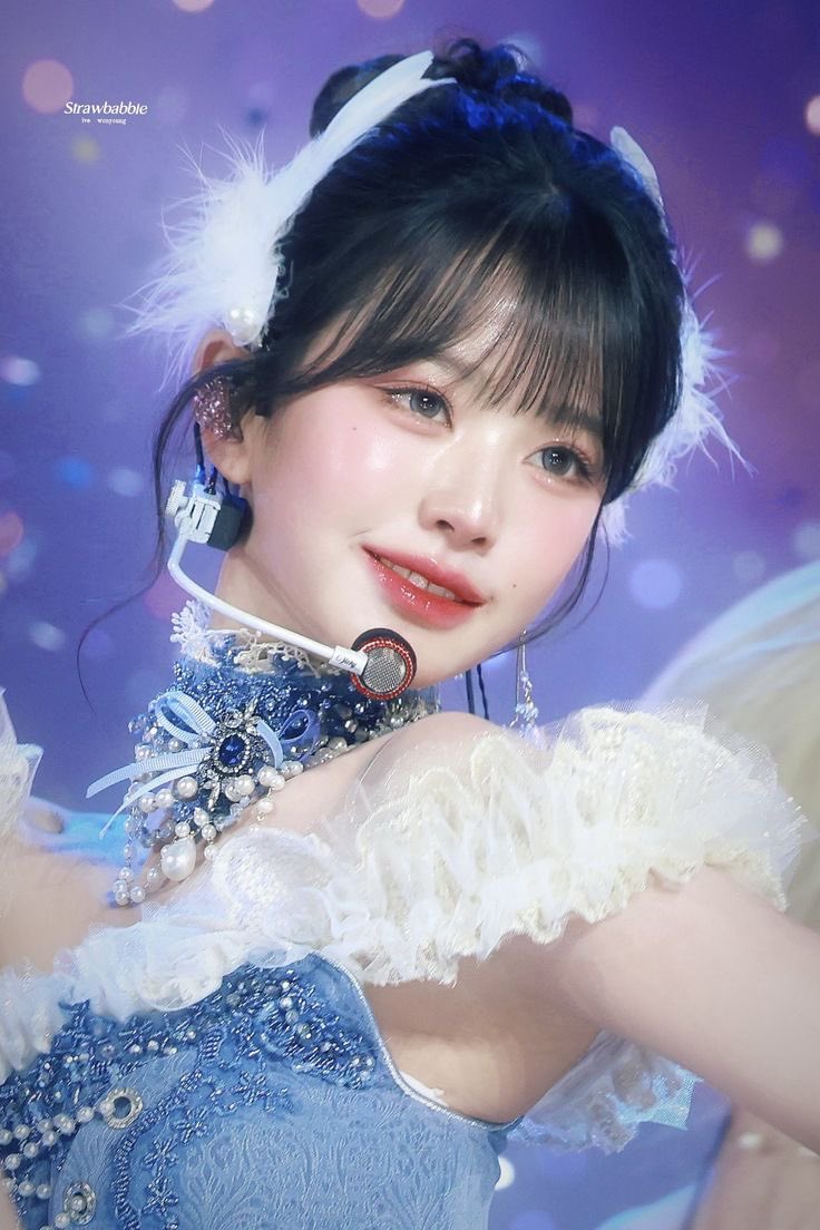 DiveBasee's tweet photo. Wonyoung on writing their song 'Blue Heart', inspired by the hyperscrutiny female idols receive:

"I wanted to write about the strength of women, and this song conveys that one should choose an icy cold heart over a warm red one, to live life with confidence."

Happy Women's Day! https://t.co/6MMkAcF4Lg