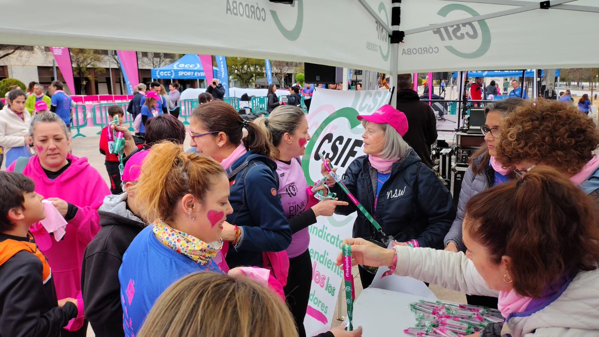 CSIFCordoba's tweet photo. 🏃🏃‍♀️Un año más hemos estado al lado de las más de 2.000 participantes en la XI #PinkRunning organizada por @C100Cordoba 

💚💚Mantenemos nuestra firme defensa de una igualdad real en este #8Marzo y nuestra apuesta por el deporte https://t.co/8ZStnmzWcJ