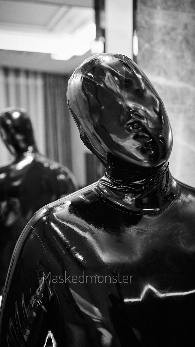 MonsterGom tweet media