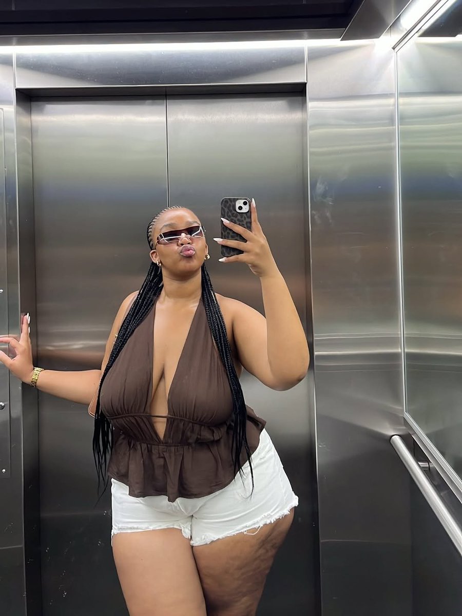 GirlGazer tweet media