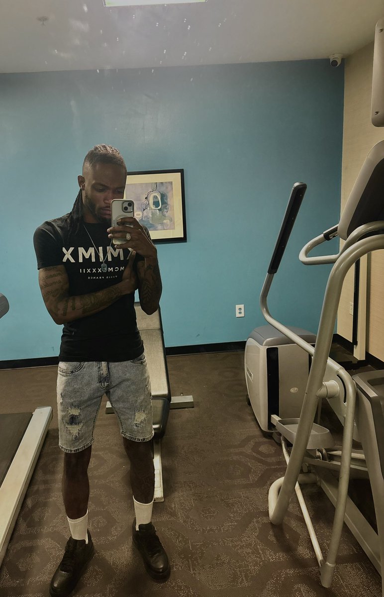 TattSeanUp's tweet photo. Good Morning Who Up ? 👀👀👀 https://t.co/jnFpaIBcnC