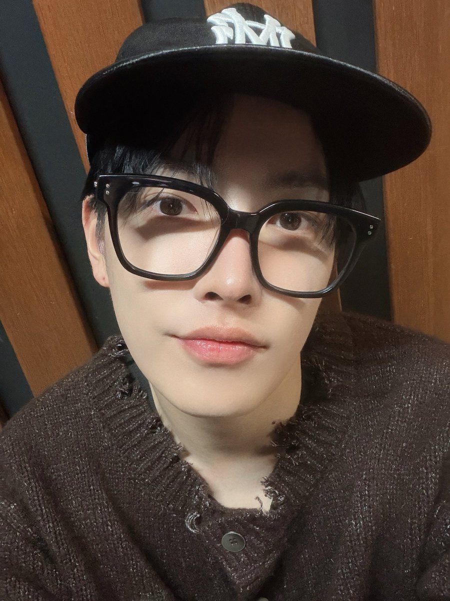 1024updates's tweet photo. [✉️] 260308 | HONGJOONG https://t.co/ZisyzpSTfi