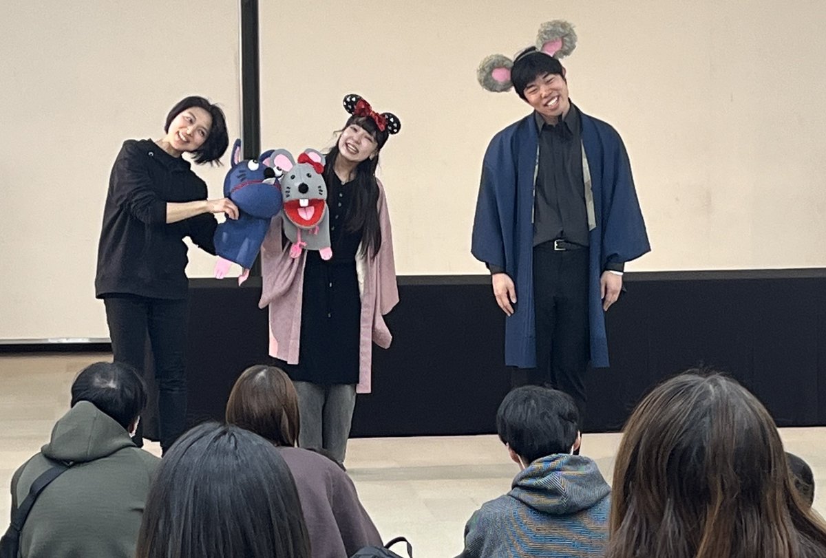 今日は吉江麻樹・有川理沙・岡島大祐による #ピッコロ劇団 おはなしBOXを、赤穂化成ハーモニーホールで上演しました🌟

銭 大亮が台本を書いた「はらぺこおばけ」では、おばけがサックスを吹きました👻

次回の、おはなしBOXもお楽しみに✨