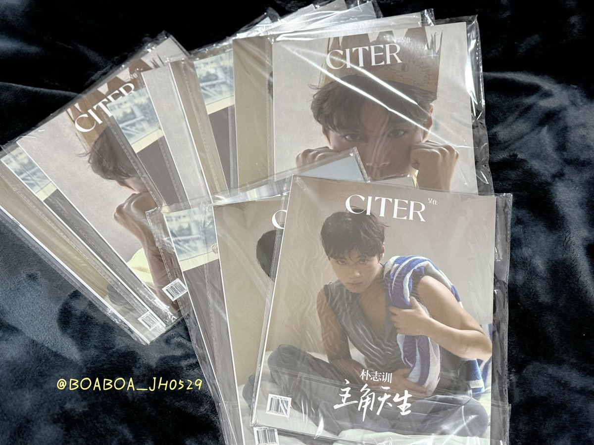 BOABOA_JH0529's tweet photo. ✨️ 왕과 사는 남자 천만‼️RT 이벤트 ✨
     팔로우 아니고!! RT이벤트입니다 
⋆♡⋆ CITER 잡지

🤍인원 ：6명♥ 잡지 2권씩 랜덤으로
🤍당첨시 메이물품 특성상 b.stage 가입 확인

⚠️기간 : 1200만 달성시 
⚠️배송비 : 본인부담 🙇‍♀️
#박지훈 #왕과사는남자 https://t.co/A2vvI4SY6g