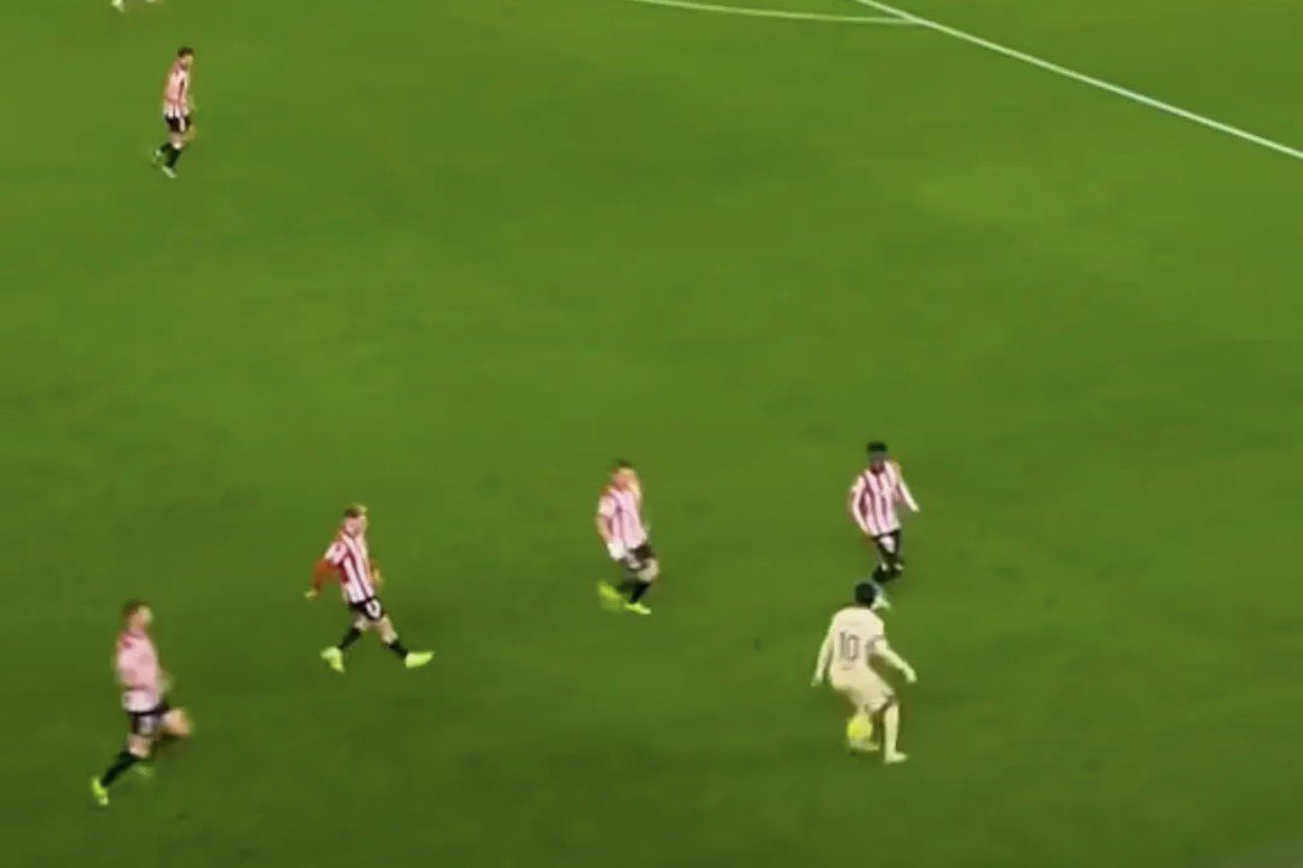 Pain.𝕏 tweet media