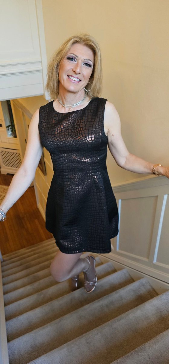 Chateau Femme tweet media