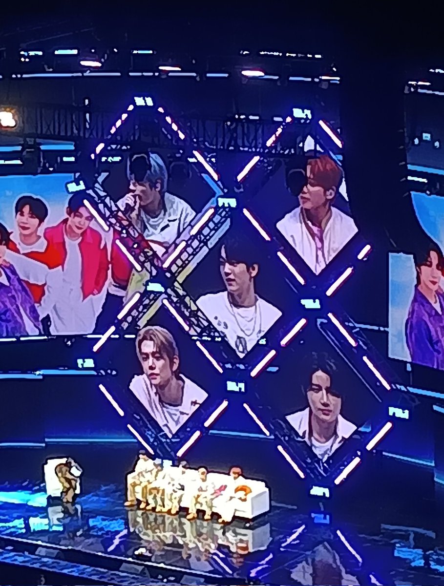 noona_catz tweet media