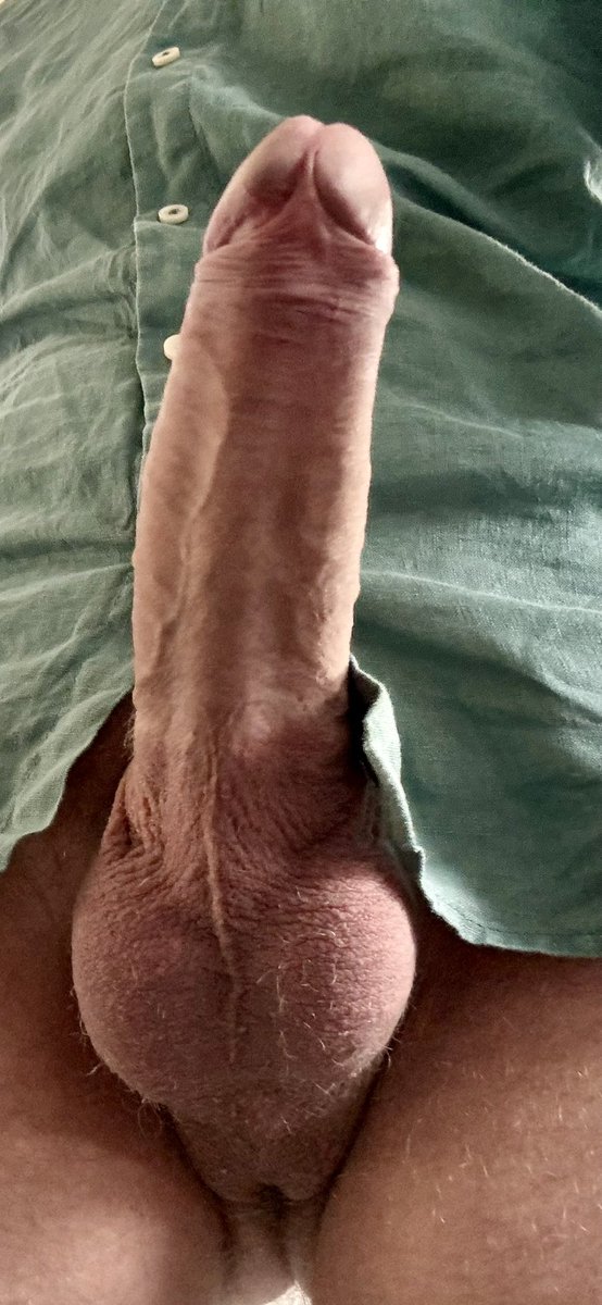 Guy050 3k tweet media