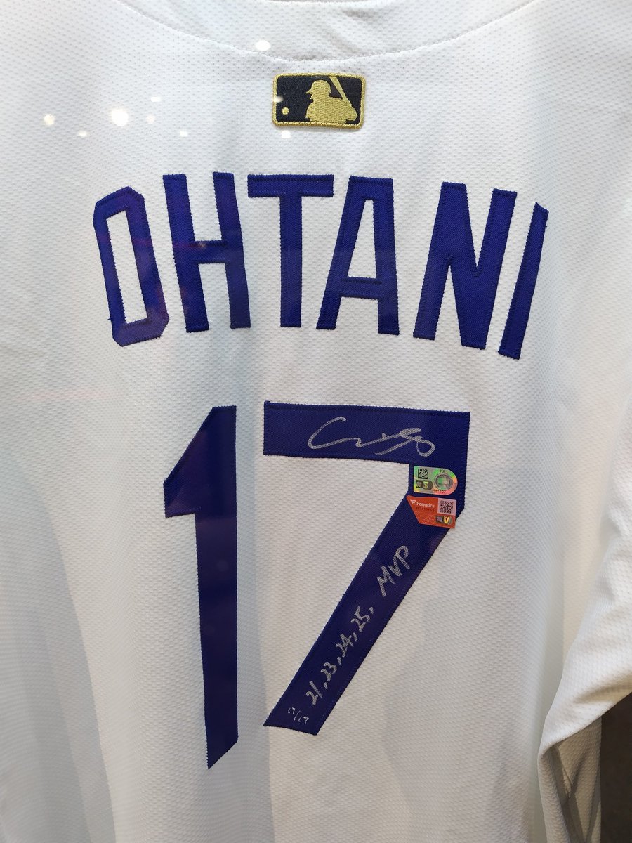 taimaidayo's tweet image. デコピン愛が凄い！

2パック買って見せ場がなかったから泣きの1パック買ってかろうじて大谷翔平選手出た

#Topps #ToppsWBC