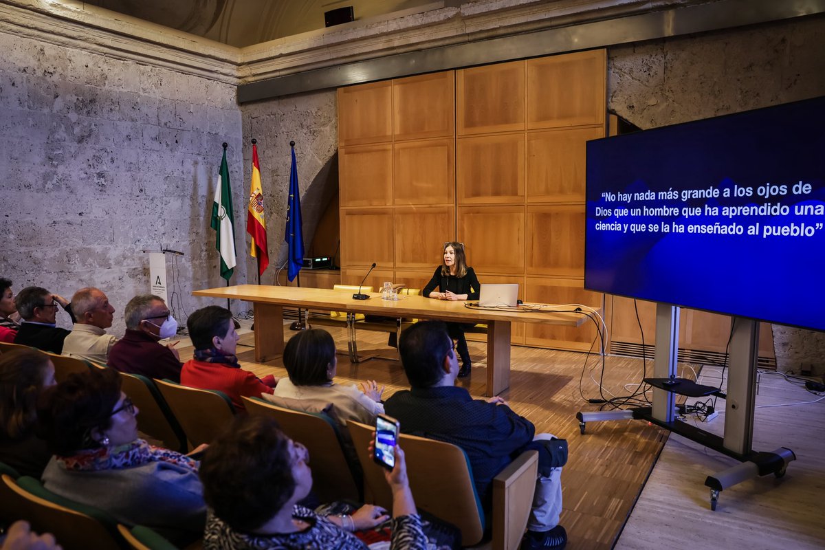 Museo de la Alhambra tweet media