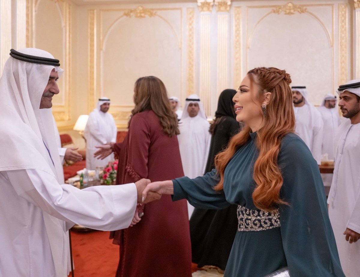 تشرفنا البارحة بالسلام و لقاء  سيدي صاحب السمو الشيخ حمد بن محمد الشرقي عضو المجلس الأعلى للاتحاد حاكم الفجيرة رعاه الله و ذلك في ضيافته في قصر الرميلة 🙏🏻 الله يديم الخير و العز و الأمان  في الامارات و يحفظها دائماً و أبداً 🤲 #الفجيرة_الامارات 
 #رمضان_كريم  🇦🇪 #fujairah #uae