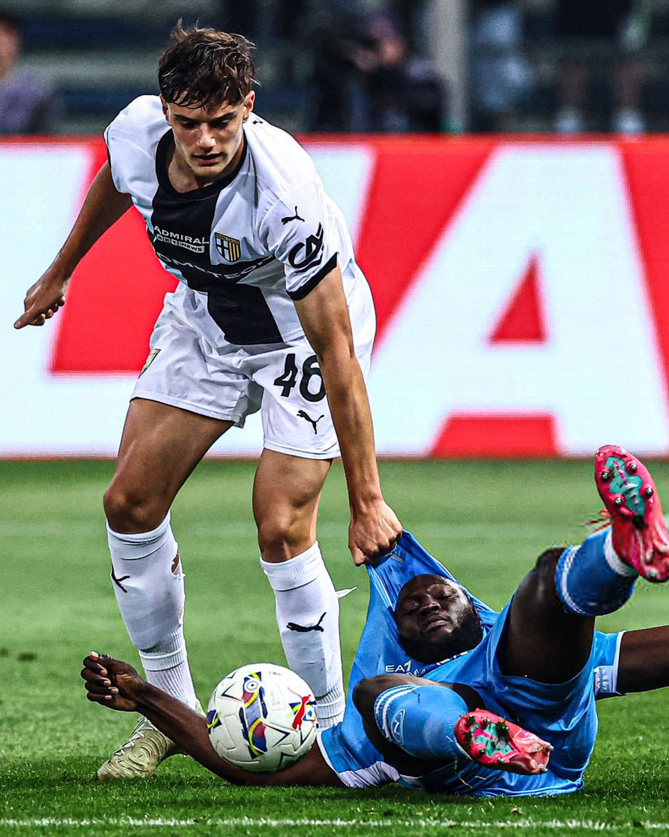 𝒏𝒖𝒈𝒔 tweet media