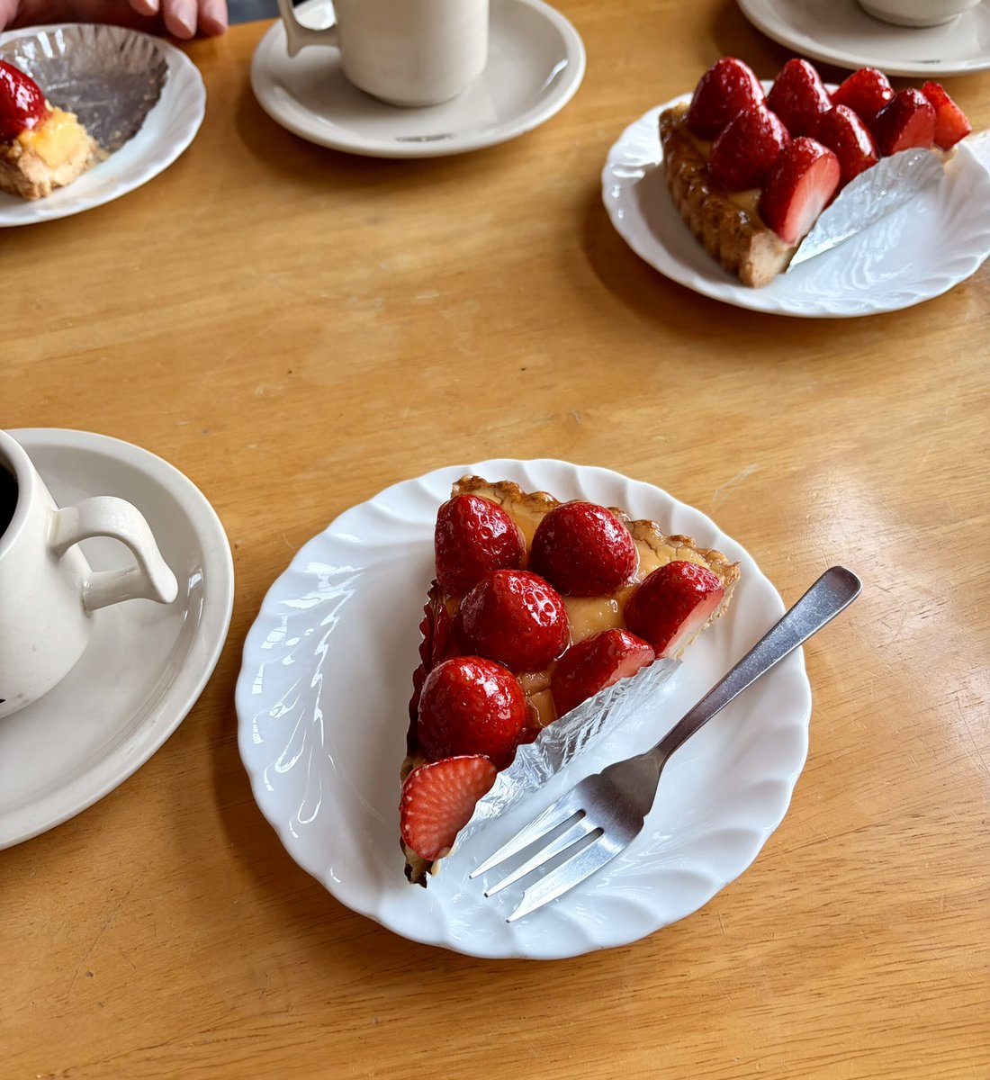 kuno4n's tweet photo. 志賀高原⛷️
このイチゴタルト、人生で食べたタルト中1位の美味さだった https://t.co/H8oQwjmRK3