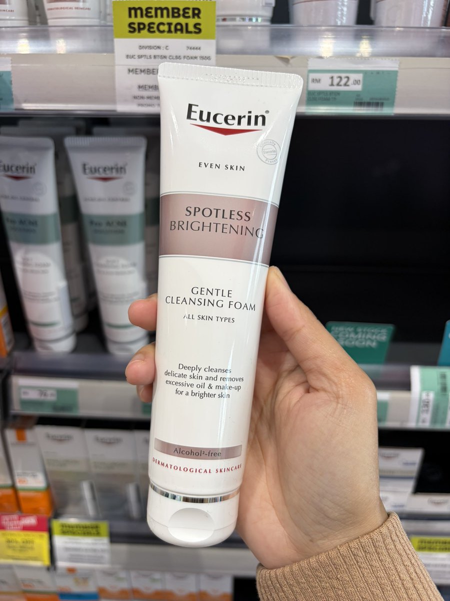 Girlssss please buy semua Eucerin yang viral tuuu. Berbaloi i FOMO tak sampai sebulan pakai darkspot dah pudar, acne dah tak naik, tiny bump pun dah takde. Bibir pulak moist pinkishhh!!

Sempat lagi tau nak kulit cantik sebelum raya ni korangggg 🫵🏻😭😭