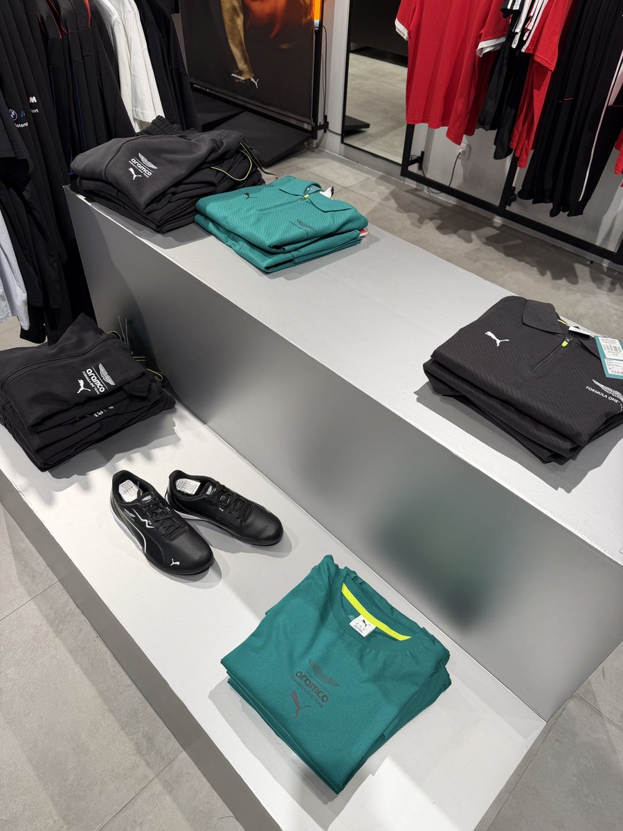 Lambe Resing tweet media