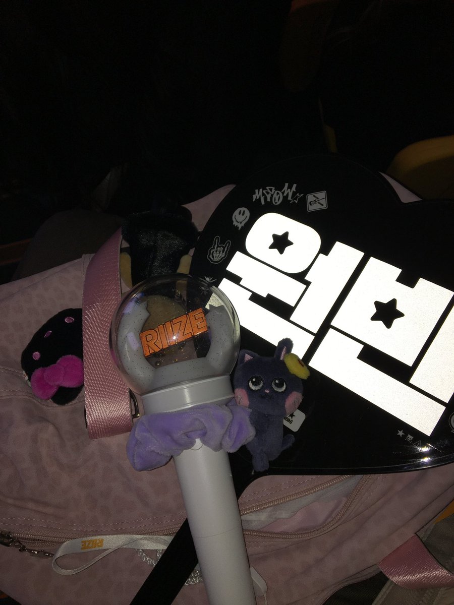luvmvrabbit's tweet photo. 라이징라우드 끝
수고마나따♡♡ https://t.co/dhaJXGz4IL