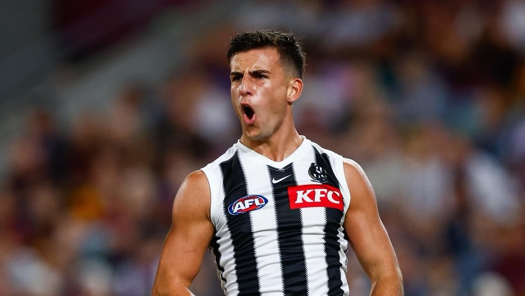 whispers tweet media