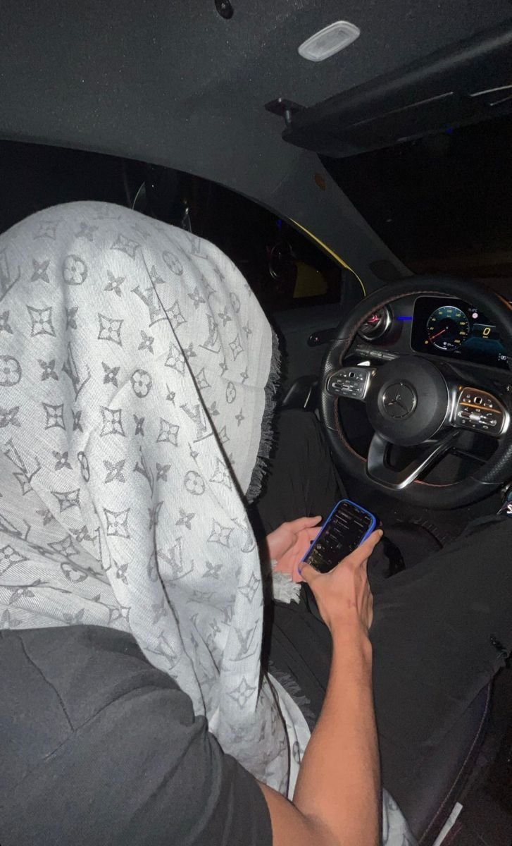 I feel like blessing someone today 🫶

Comment below how you would use $100 and I will randomly DM someone with the best reply...

Just follow <a href="/taysdevs/">tays</a> and repost to be eligible! ❤️