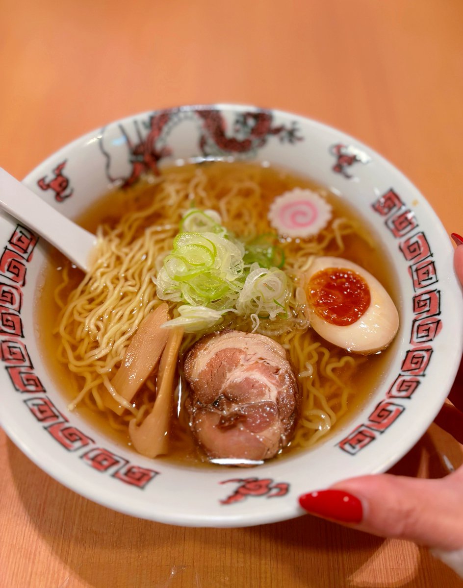 HP866's tweet photo. ラーメンが続いております🤩
今日はしんぷるなしょうゆです🍜 https://t.co/7qiB46RLTK